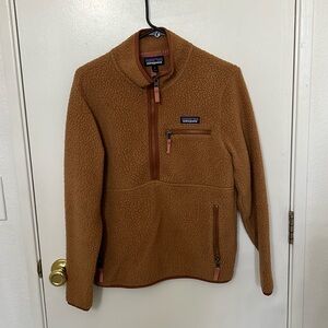 Patagonia fleece pullover
